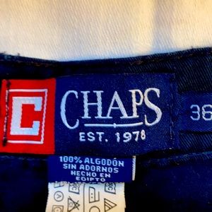 Men’s Casual Pleated Gold Shorts